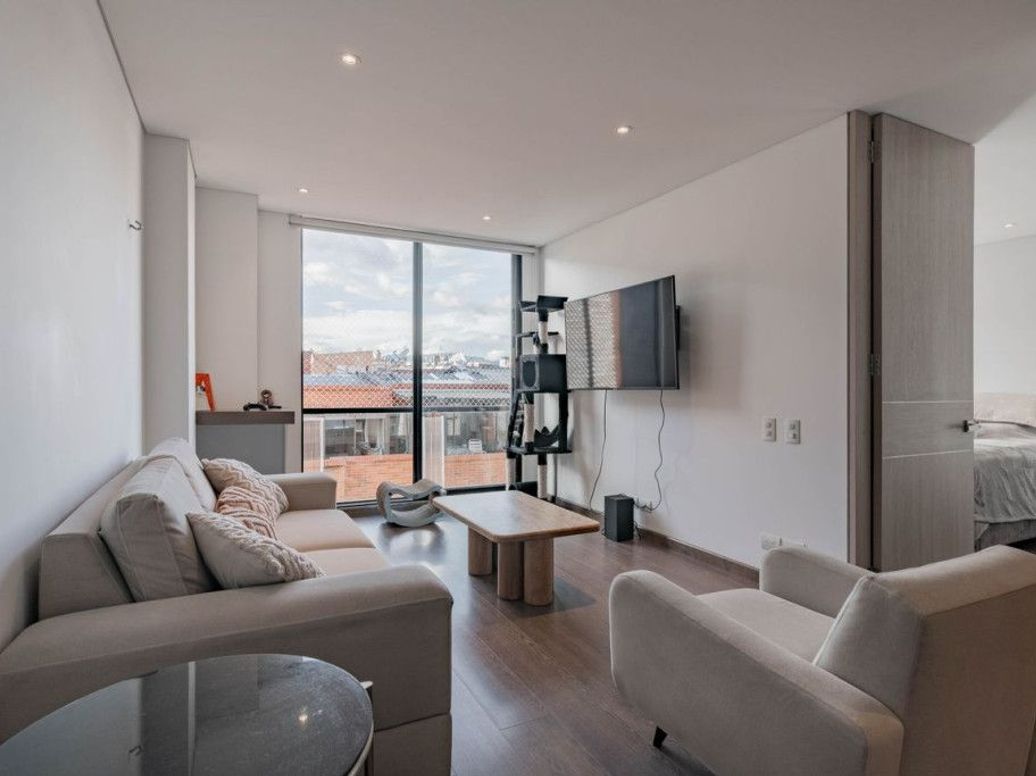 Apartamento de 1 alcoba en venta en Santa Barbara Occidental, Bogotá, 62 m² · foto 10 de 18