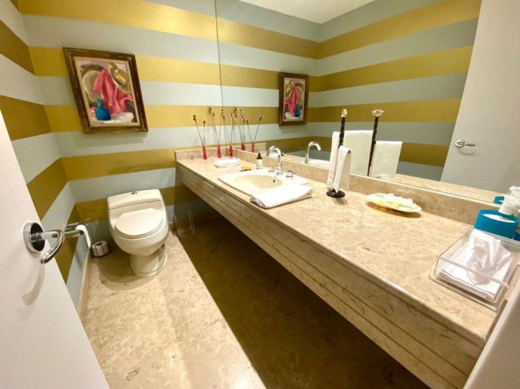 Apartamento de 3 alcobas en venta en El Refugio, Bogotá, 360 m² · foto 17 de 20