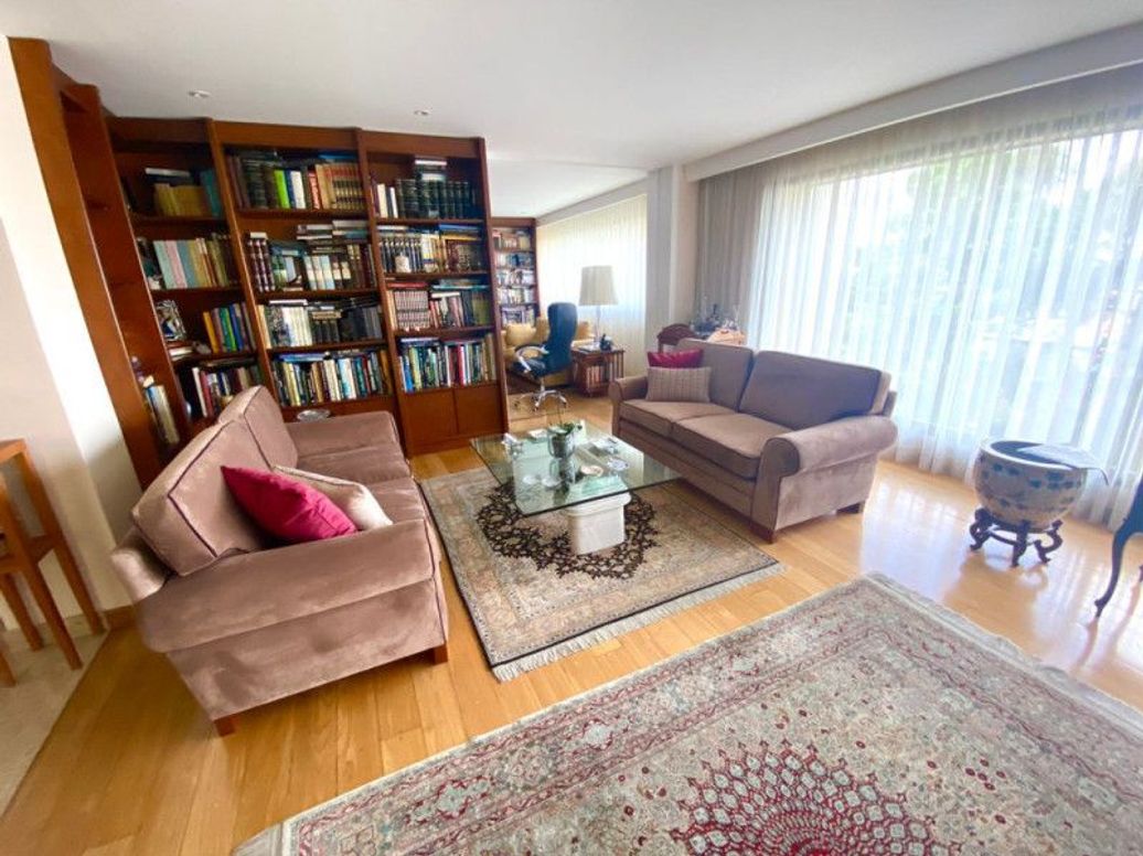 Apartamento de 3 alcobas en venta en El Refugio, Bogotá, 360 m² · foto 5 de 20