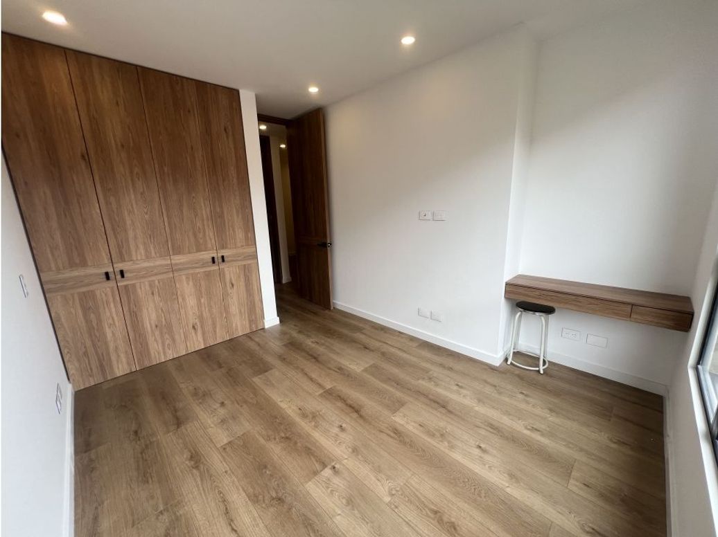 Apartamento de 3 alcobas en venta en Chicó Navarra, Bogotá, 147 m² · foto 16 de 20
