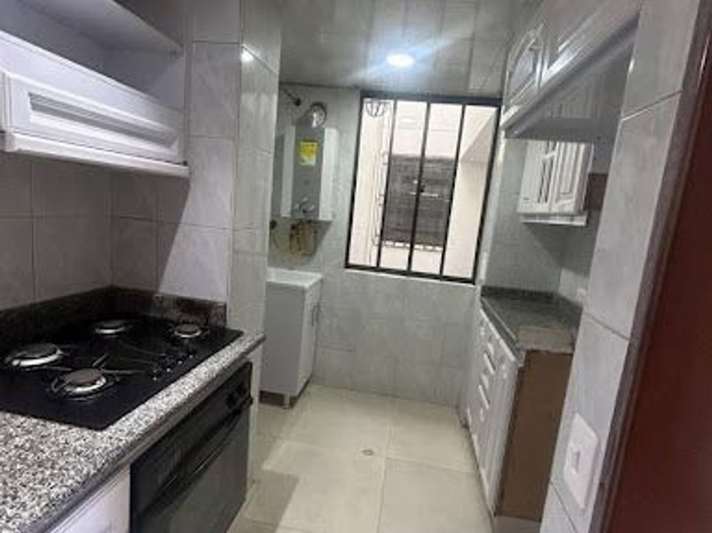 Apartamento de 2 alcobas en venta en Los Cedros Oriental, Bogotá, 125 m² · foto 4 de 20