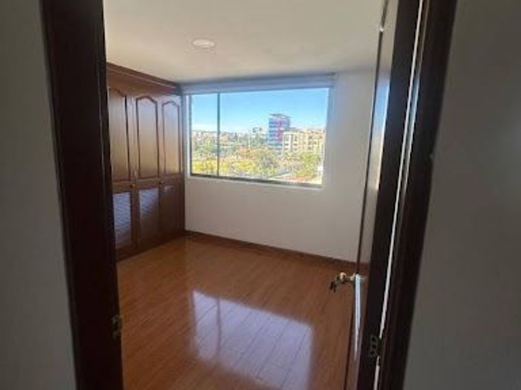 Apartamento de 2 alcobas en venta en Los Cedros Oriental, Bogotá, 125 m² · foto 13 de 20