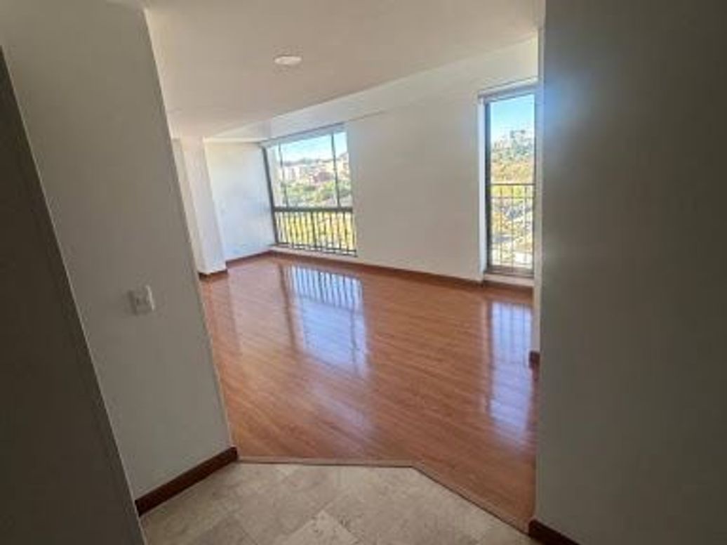 Apartamento de 2 alcobas en venta en Los Cedros Oriental, Bogotá, 125 m² · foto 14 de 20