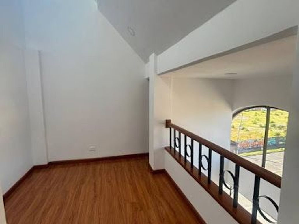 Apartamento de 2 alcobas en venta en Los Cedros Oriental, Bogotá, 125 m² · foto 11 de 20