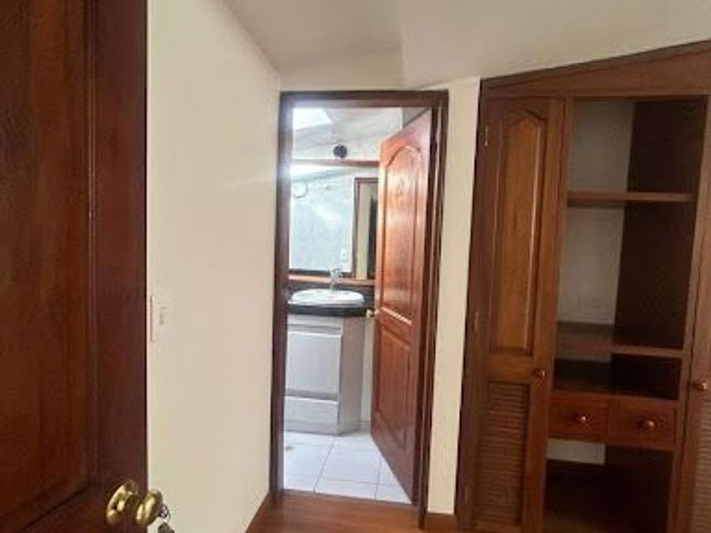 Apartamento de 2 alcobas en venta en Los Cedros Oriental, Bogotá, 125 m² · foto 18 de 20