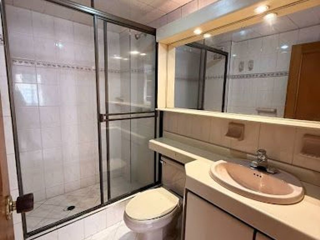 Apartamento de 2 alcobas en venta en El Batán, Bogotá, 70 m² · foto 11 de 20