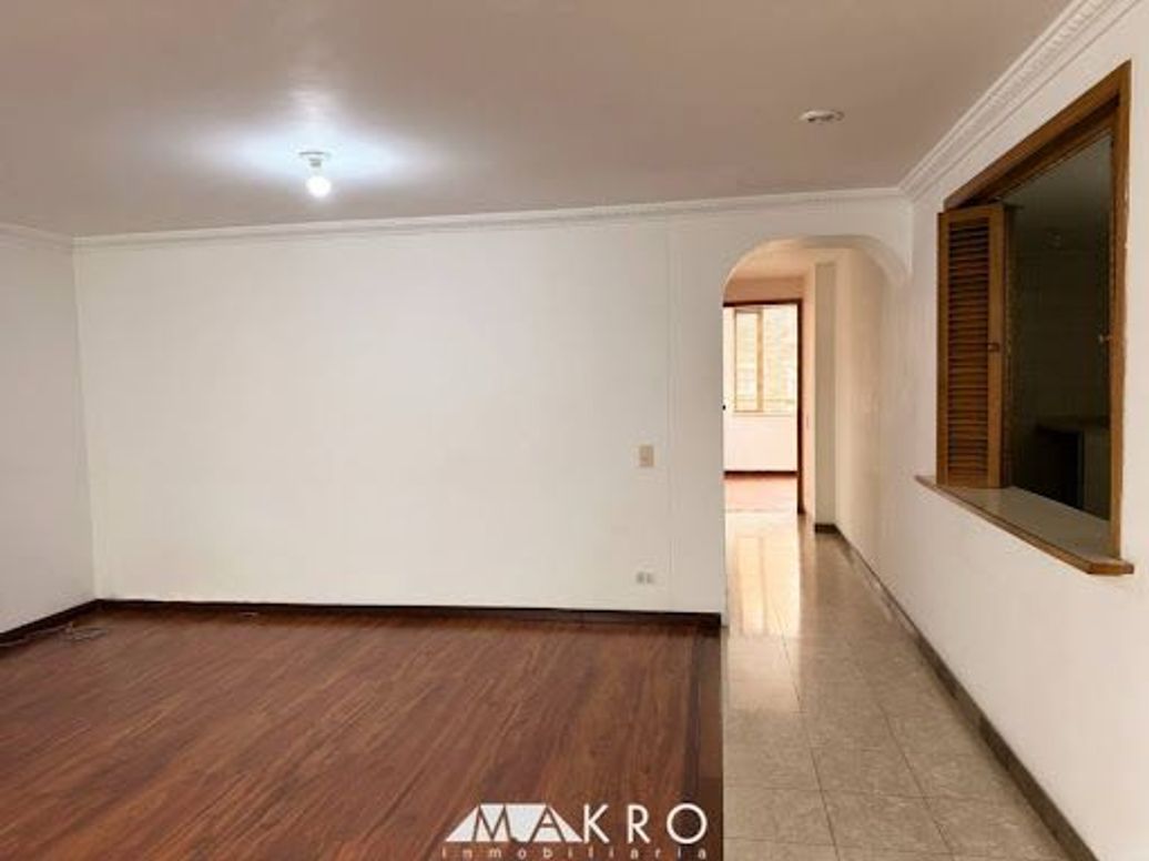 Apartamento de 2 alcobas en venta en El Batán, Bogotá, 70 m² · foto 5 de 20