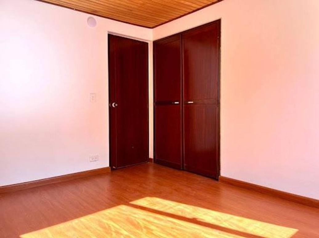 Apartamento de 2 alcobas en venta en Cedro Golf, Bogotá, 63 m² · foto 8 de 12