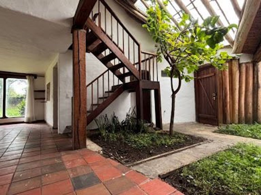 Casa de 5 alcobas en arriendo en Portal De Las Mercedes, Bogotá, 245 m² · foto 8 de 20