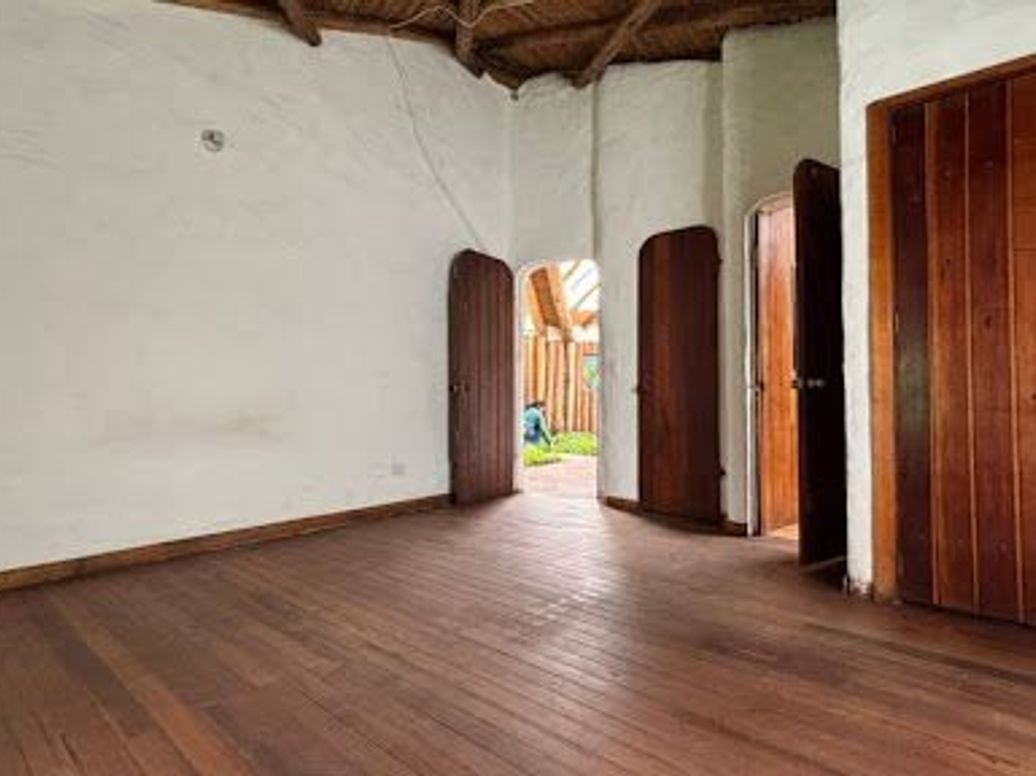 Casa de 5 alcobas en arriendo en Portal De Las Mercedes, Bogotá, 245 m² · foto 17 de 20
