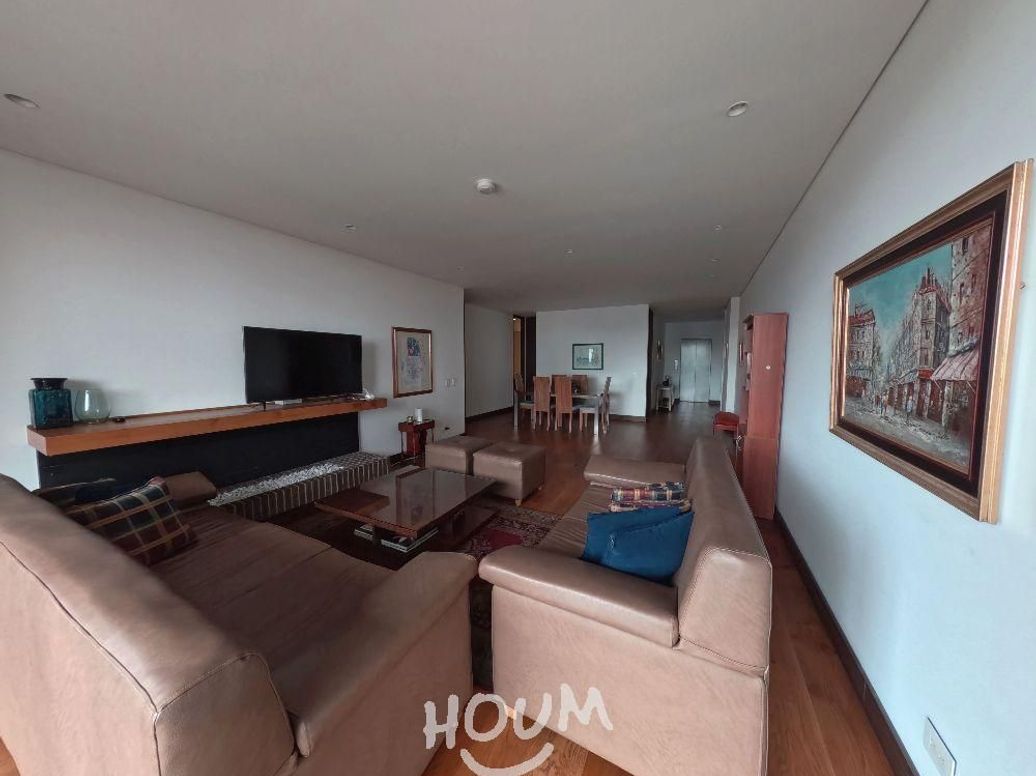 Apartamento de 3 alcobas en venta en Los Rosales, Bogotá, 173 m² · foto 5 de 20