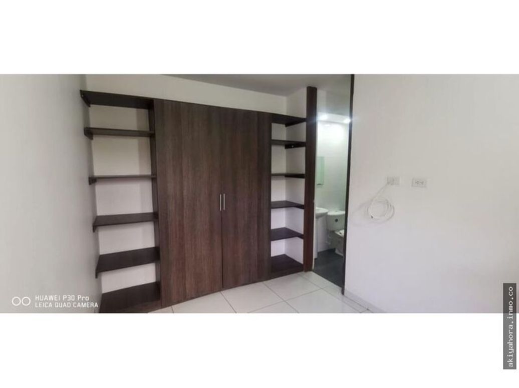 Apartamento de 3 alcobas en venta en Madelena Iii Y Iv, Bogotá, 63 m² · foto 2 de 14