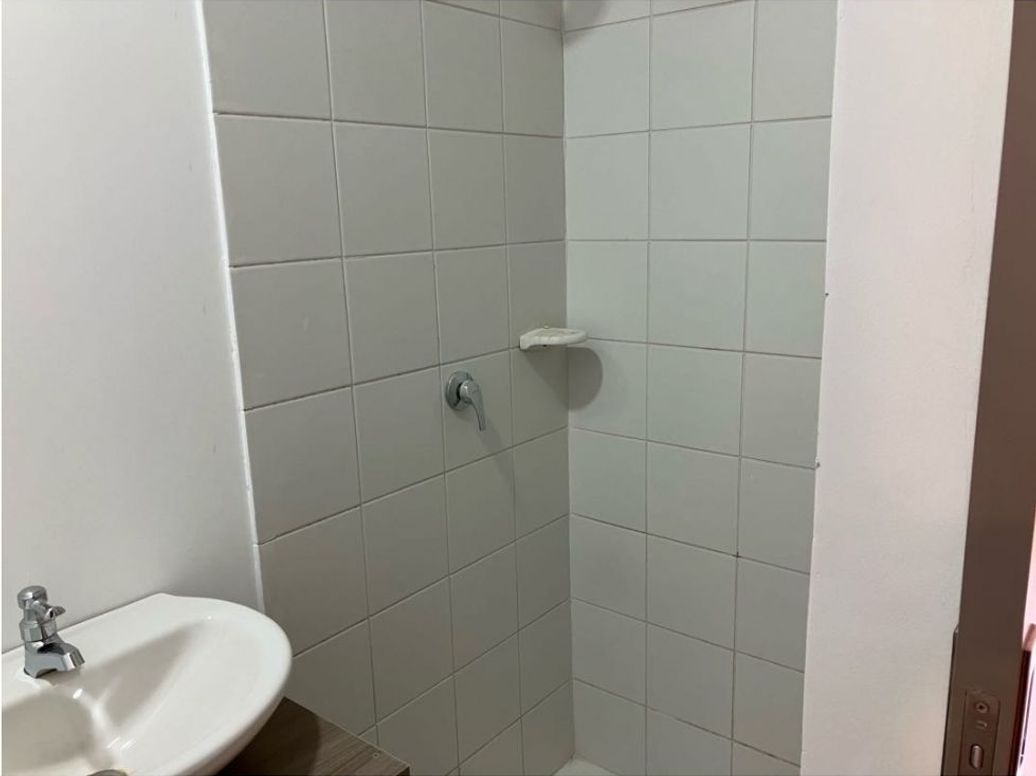 Apartaestudio en venta en La Castellana, Bogotá, 16 m² · foto 9 de 18