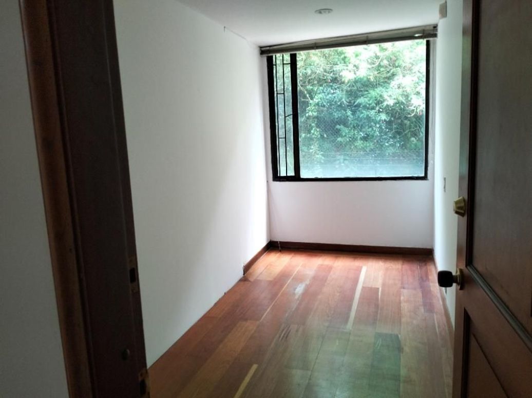 Apartamento de 3 alcobas en arriendo en Los Rosales, Bogotá, 207 m² · foto 20 de 20