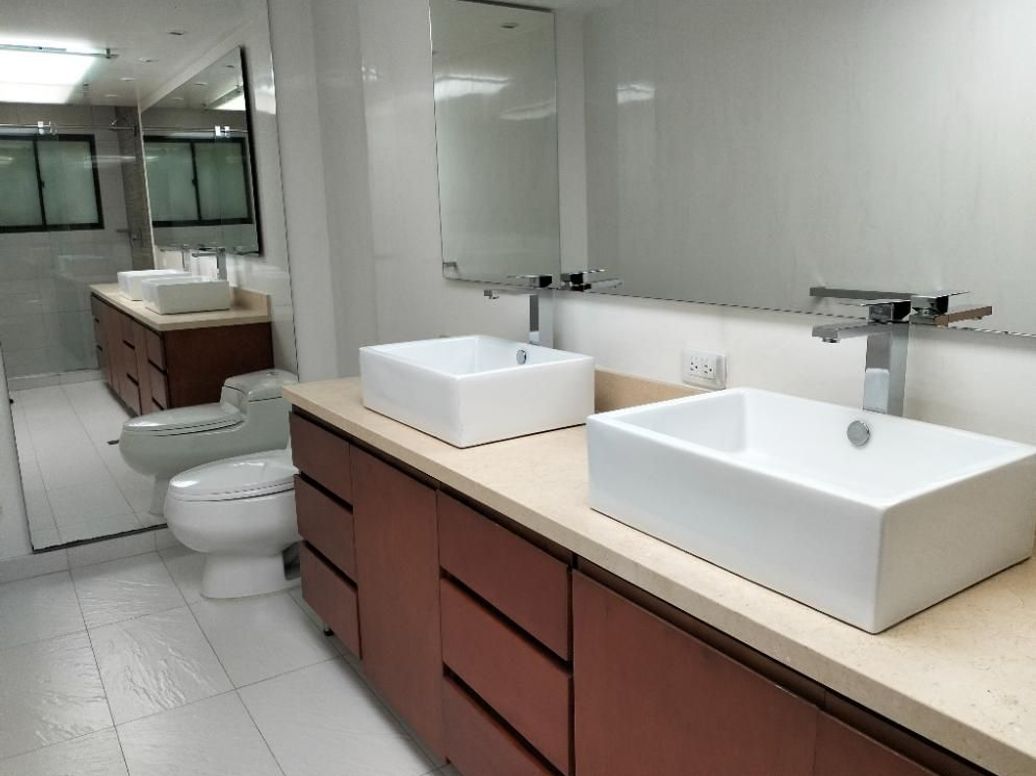 Apartamento de 3 alcobas en arriendo en Los Rosales, Bogotá, 207 m² · foto 17 de 20