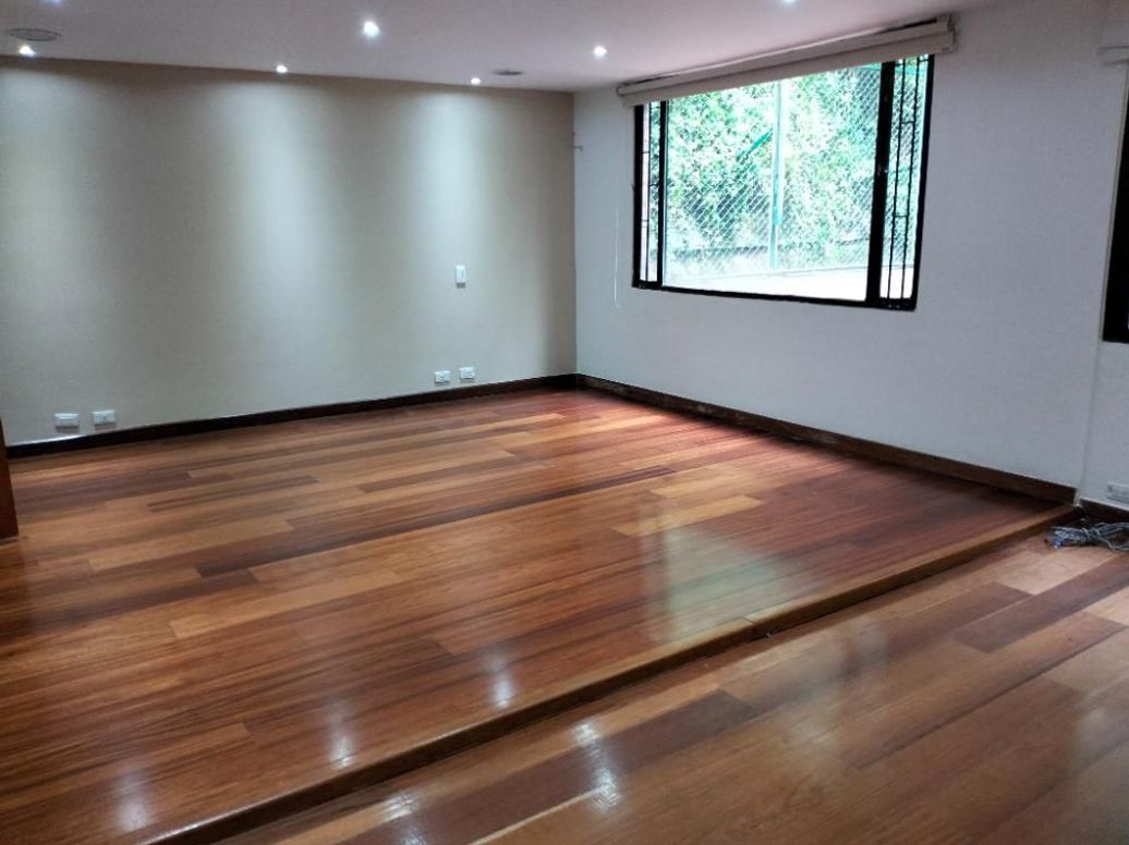 Apartamento de 3 alcobas en arriendo en Los Rosales, Bogotá, 207 m² · foto 16 de 20