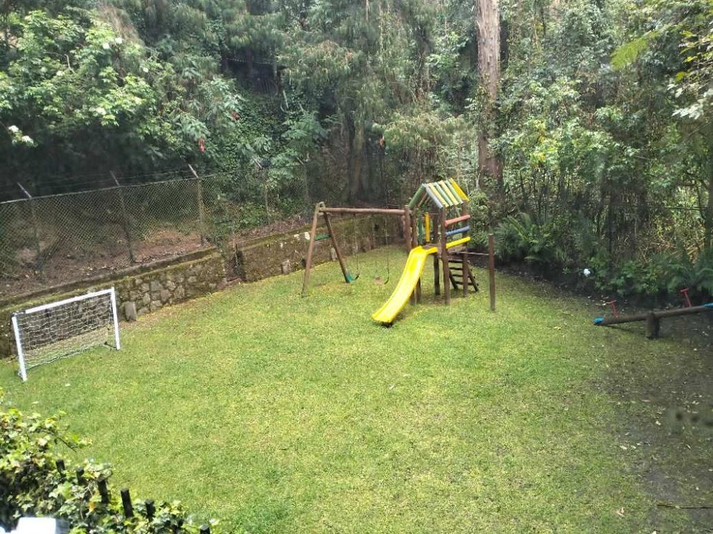 Apartamento de 3 alcobas en arriendo en Los Rosales, Bogotá, 207 m² · foto 10 de 20