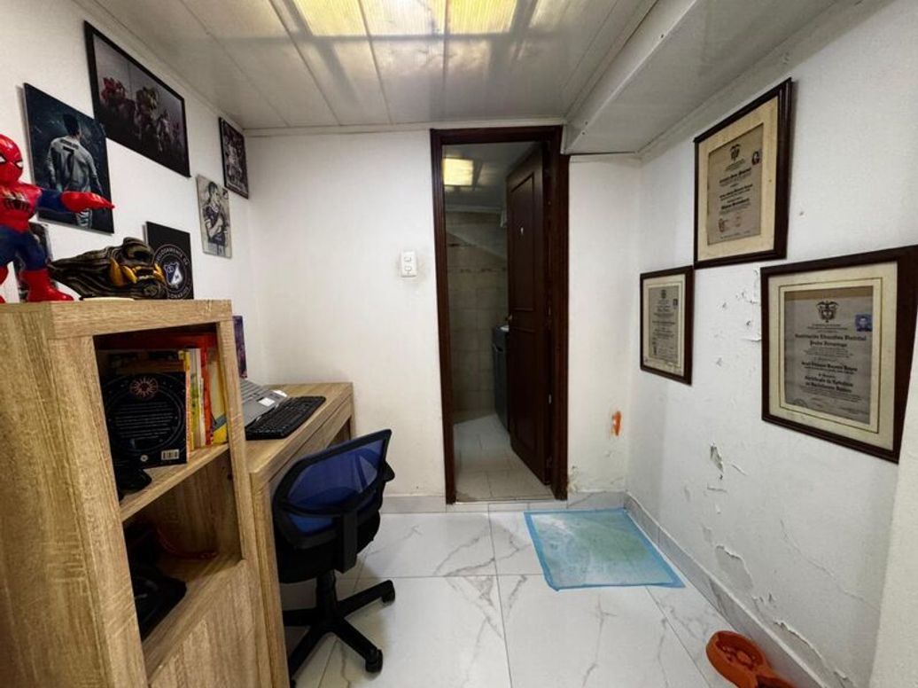 Casa de 2 alcobas en venta en Prado Veraniego, Bogotá, 128 m² · foto 4 de 7