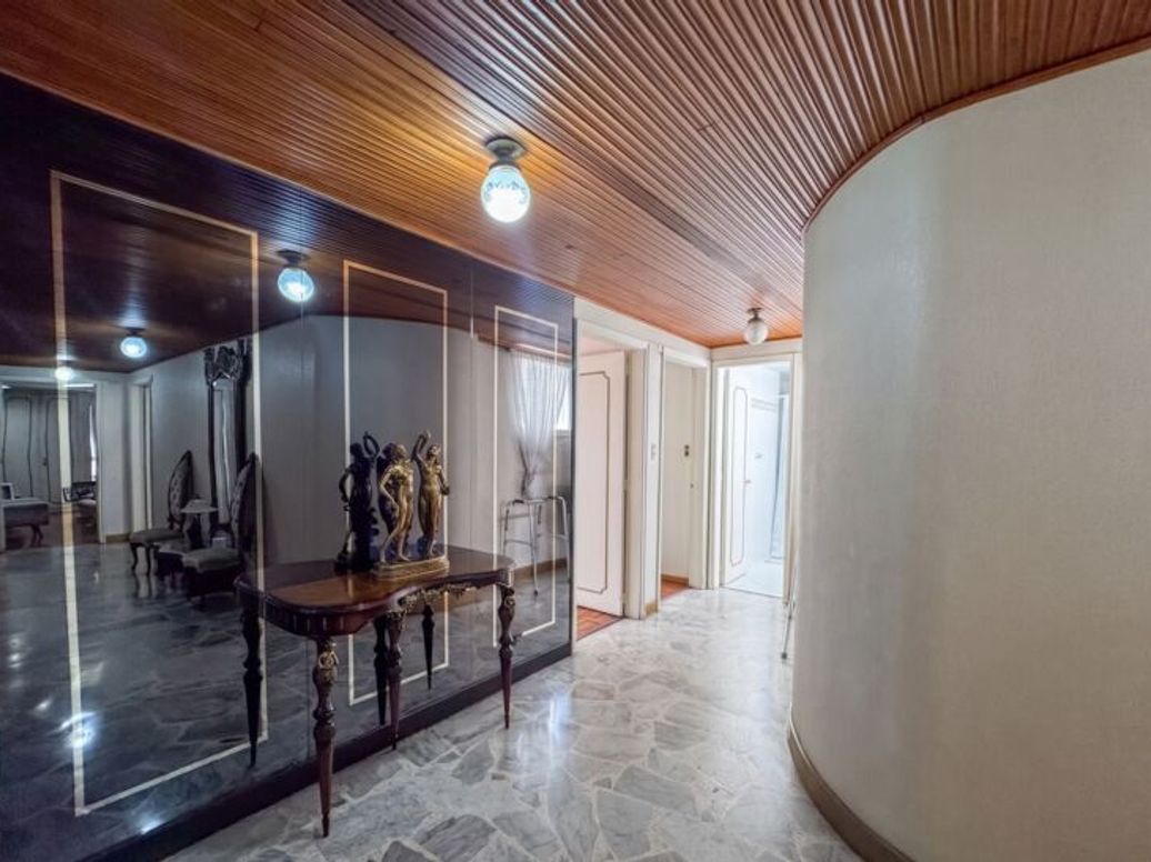 Apartamento de 5 alcobas en venta en Chico Norte Et. Ii, Bogotá, 322 m² · foto 4 de 16
