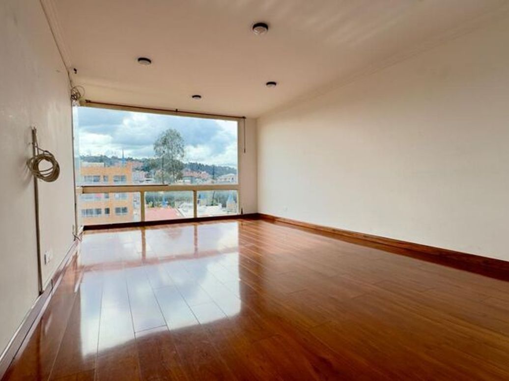 Apartamento de 3 alcobas en venta en Prado Veraniego Norte, Bogotá, 89 m² · foto 3 de 11