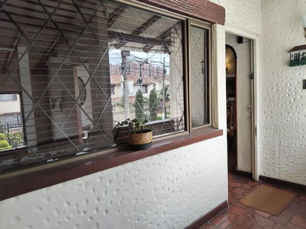 Apartamento de 3 alcobas en venta en Balcares, Bogotá, 98 m² · foto 2 de 19