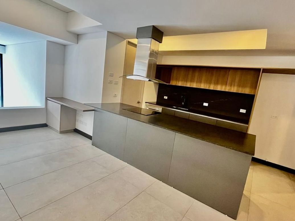 Apartamento de 3 alcobas en venta en Chico, Bogotá, 118 m² · foto 14 de 20