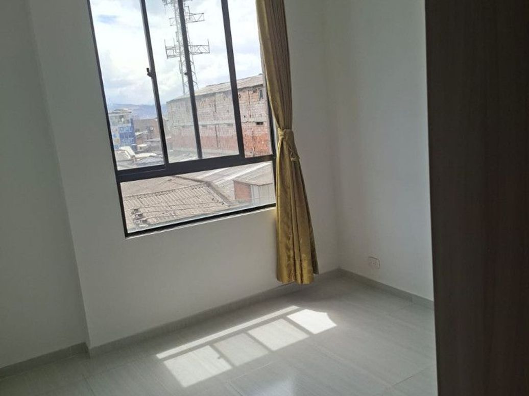 Apartaestudio en venta en Ricaurte, Bogotá, 30 m² · foto 3 de 5