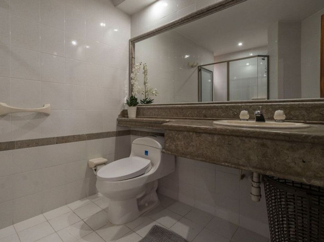 Apartamento de 6 alcobas en venta en San Patricio, Bogotá, 383 m² · foto 14 de 20