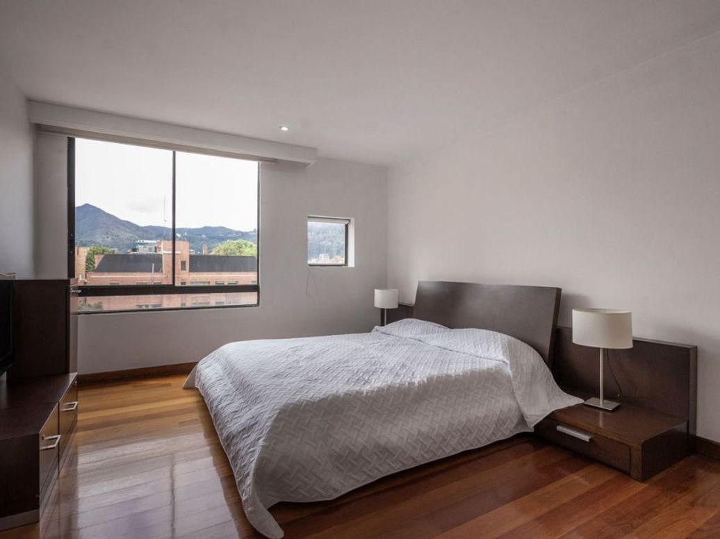 Apartamento de 6 alcobas en venta en San Patricio, Bogotá, 383 m² · foto 18 de 20