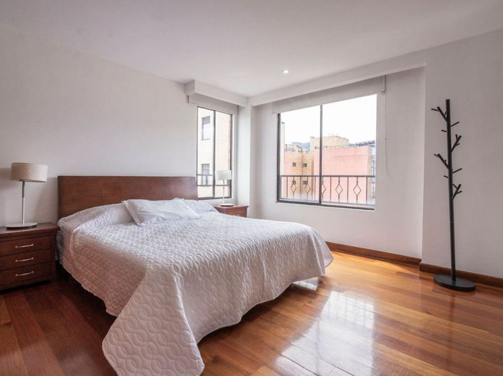 Apartamento de 6 alcobas en venta en San Patricio, Bogotá, 383 m² · foto 17 de 20