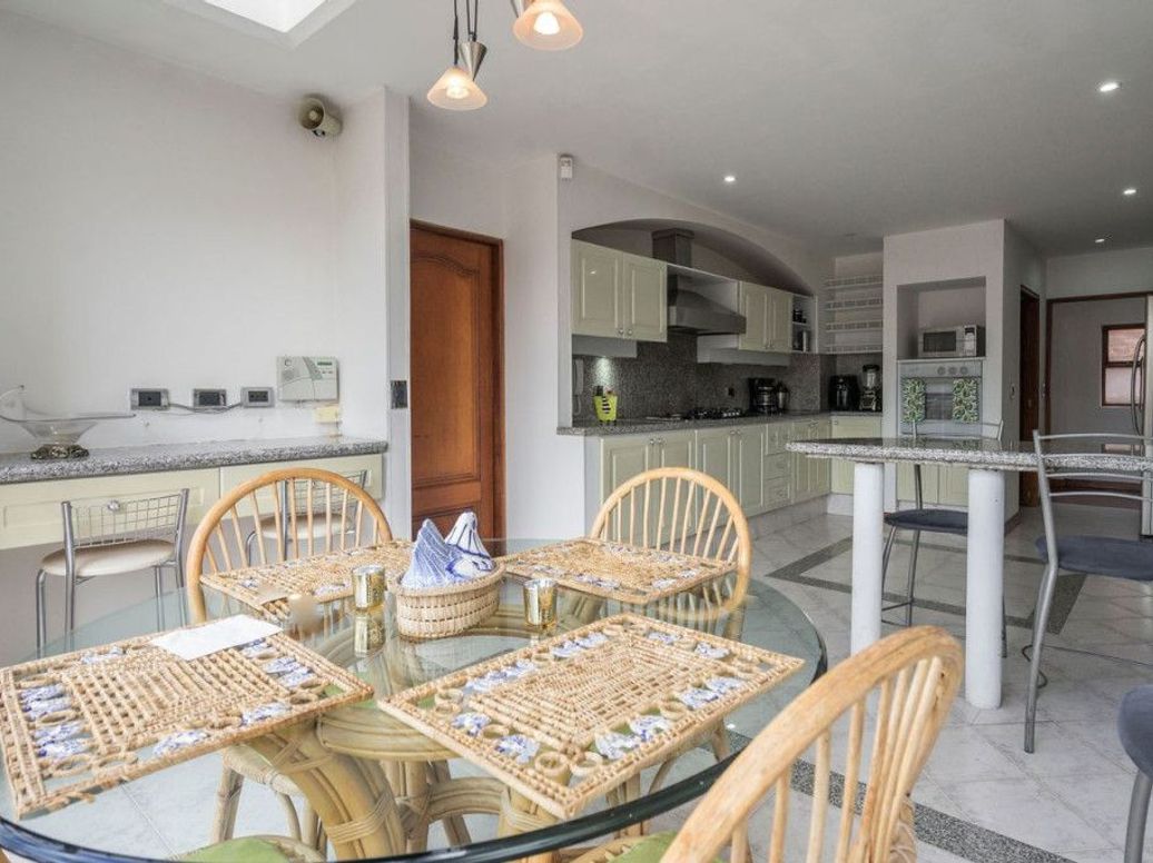 Apartamento de 6 alcobas en venta en San Patricio, Bogotá, 383 m² · foto 10 de 20