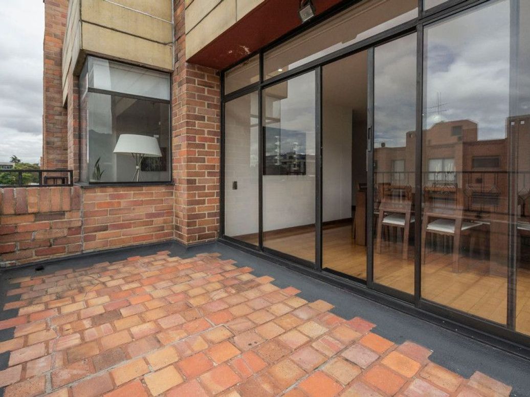 Apartamento de 6 alcobas en venta en San Patricio, Bogotá, 383 m² · foto 8 de 20