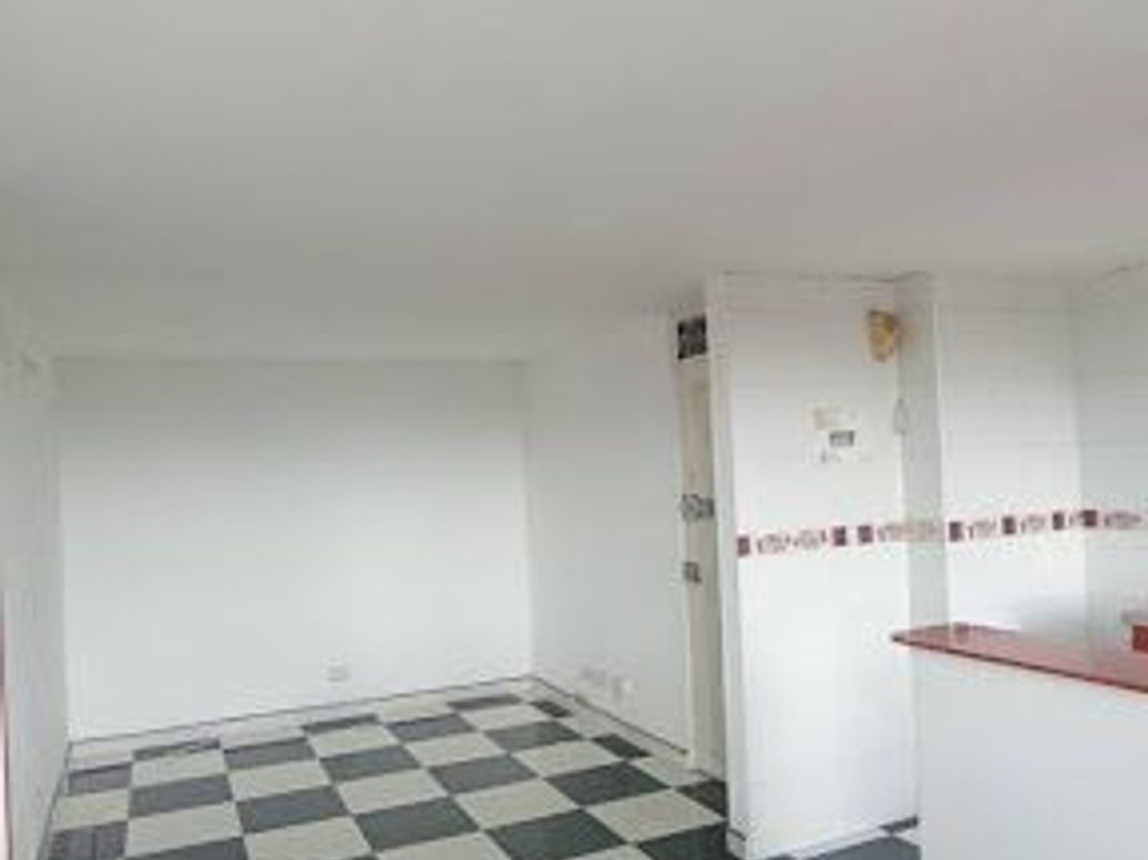 Apartamento de 2 alcobas en venta en El Porvenir, Bogotá, 45 m² · foto 2 de 9