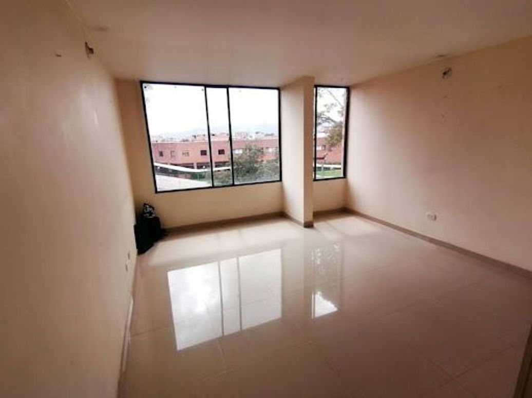 Apartamento de 3 alcobas en venta en El Pinar, Bogotá, 60 m² · foto 5 de 16