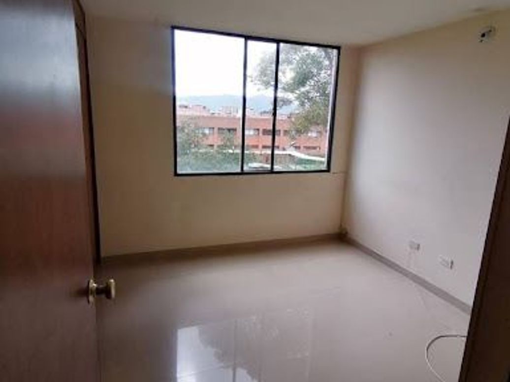 Apartamento de 3 alcobas en venta en El Pinar, Bogotá, 60 m² · foto 16 de 16