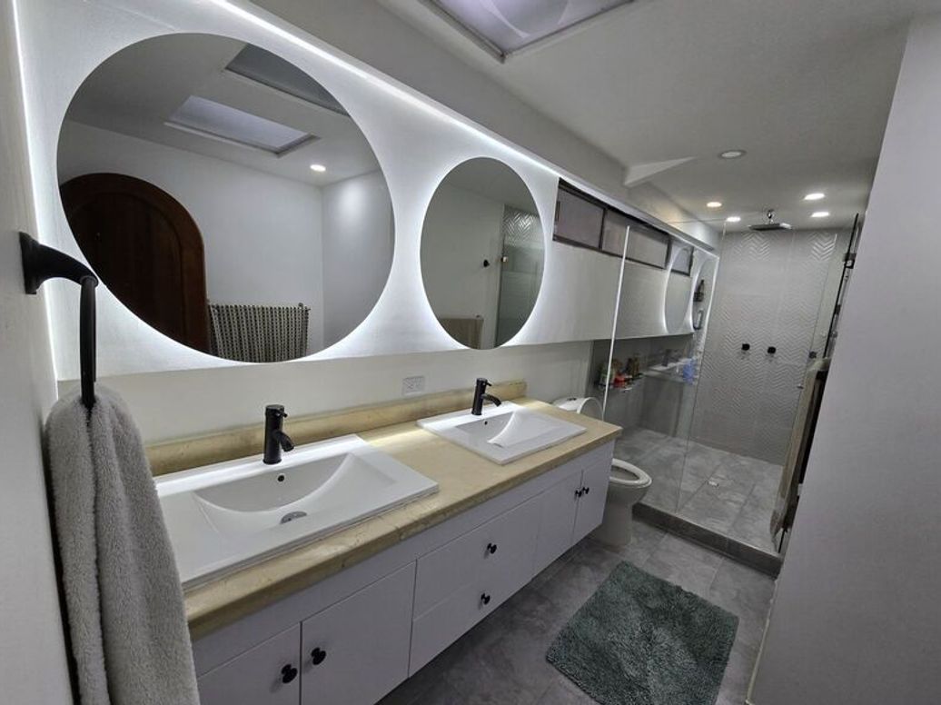 Apartamento de 3 alcobas en venta en Club De Los Lagartos, Bogotá, 190 m² · foto 13 de 13