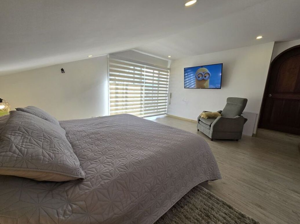 Apartamento de 3 alcobas en venta en Club De Los Lagartos, Bogotá, 190 m² · foto 11 de 13