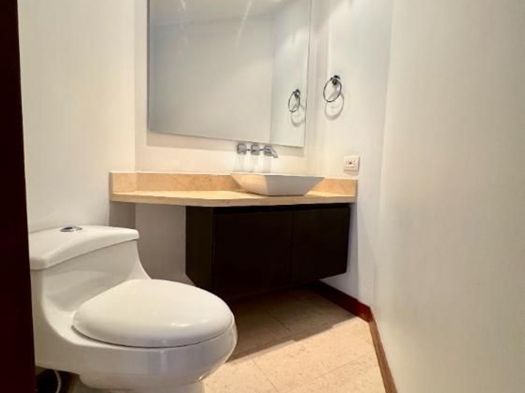 Apartamento de 3 alcobas en venta en Molinos Norte, Bogotá, 138 m² · foto 7 de 20