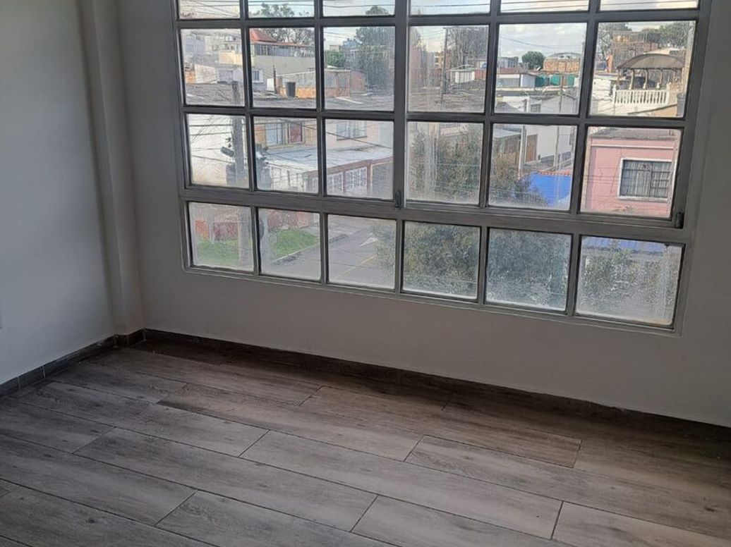 Casa de 6 alcobas en venta en Ospina Perez Sur, Bogotá, 87 m² · foto 10 de 15