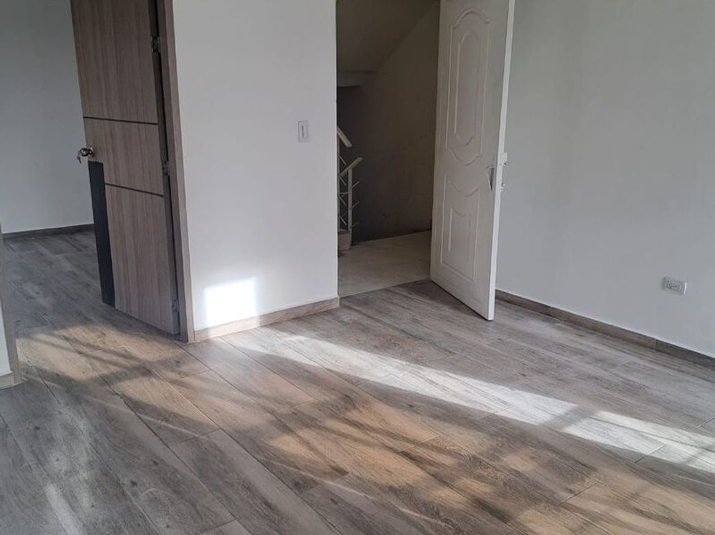 Casa de 6 alcobas en venta en Ospina Perez Sur, Bogotá, 87 m² · foto 6 de 15