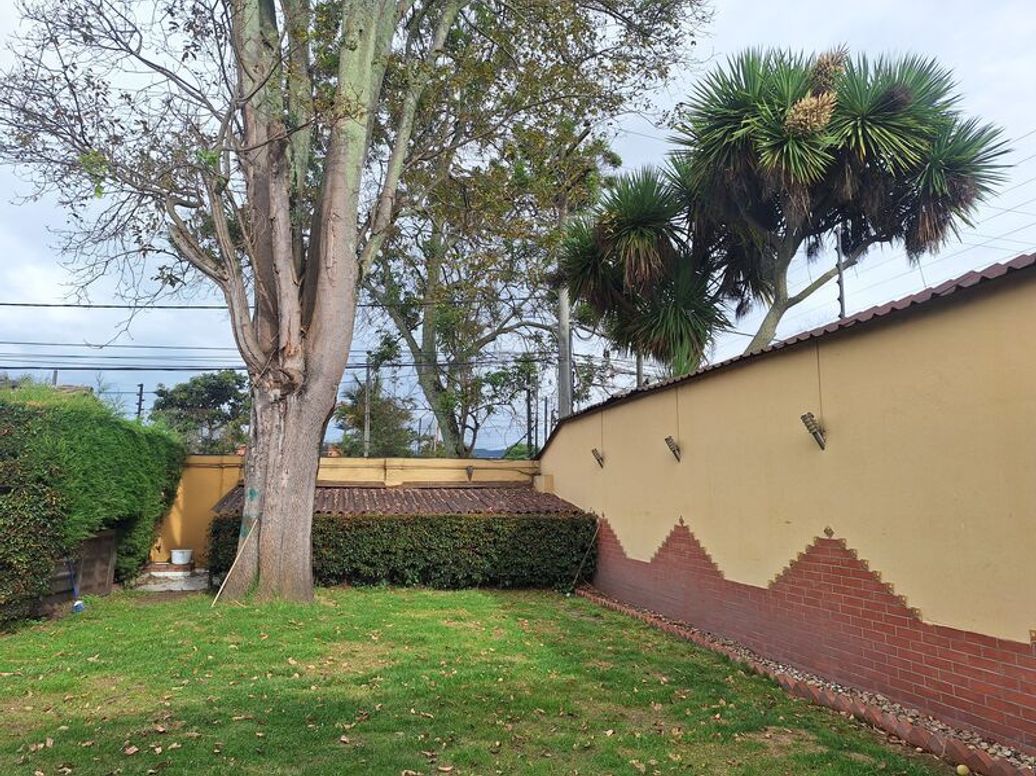 Casa de 5 alcobas en venta en San José De Bavaria, Bogotá, 550 m² · foto 14 de 20