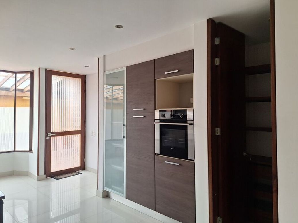 Casa de 5 alcobas en venta en San José De Bavaria, Bogotá, 550 m² · foto 10 de 20