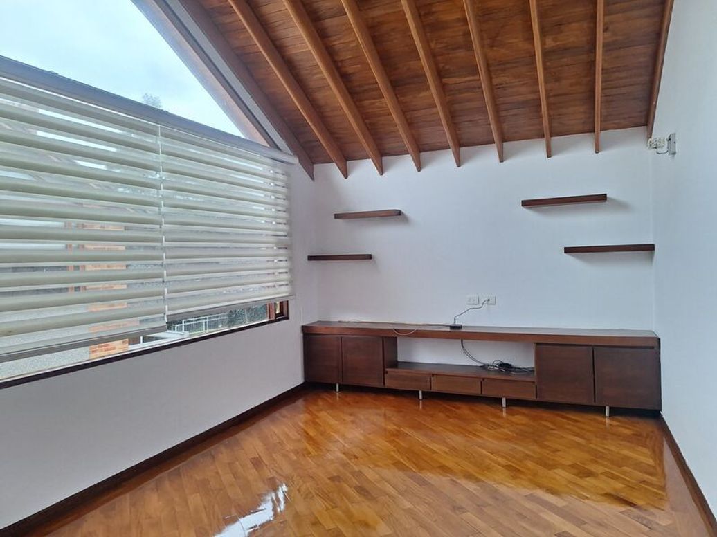 Casa de 5 alcobas en venta en San José De Bavaria, Bogotá, 550 m² · foto 20 de 20