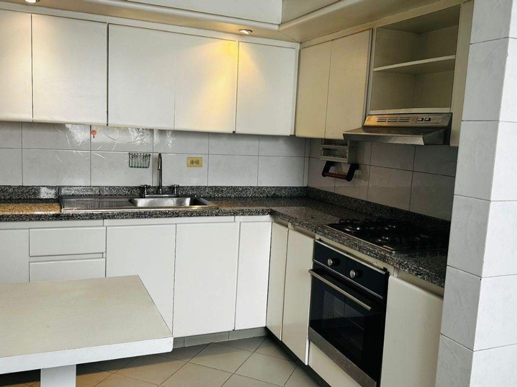 Apartamento de 3 alcobas en venta en Chico Norte Et. Iii, Bogotá, 130 m² · foto 14 de 20