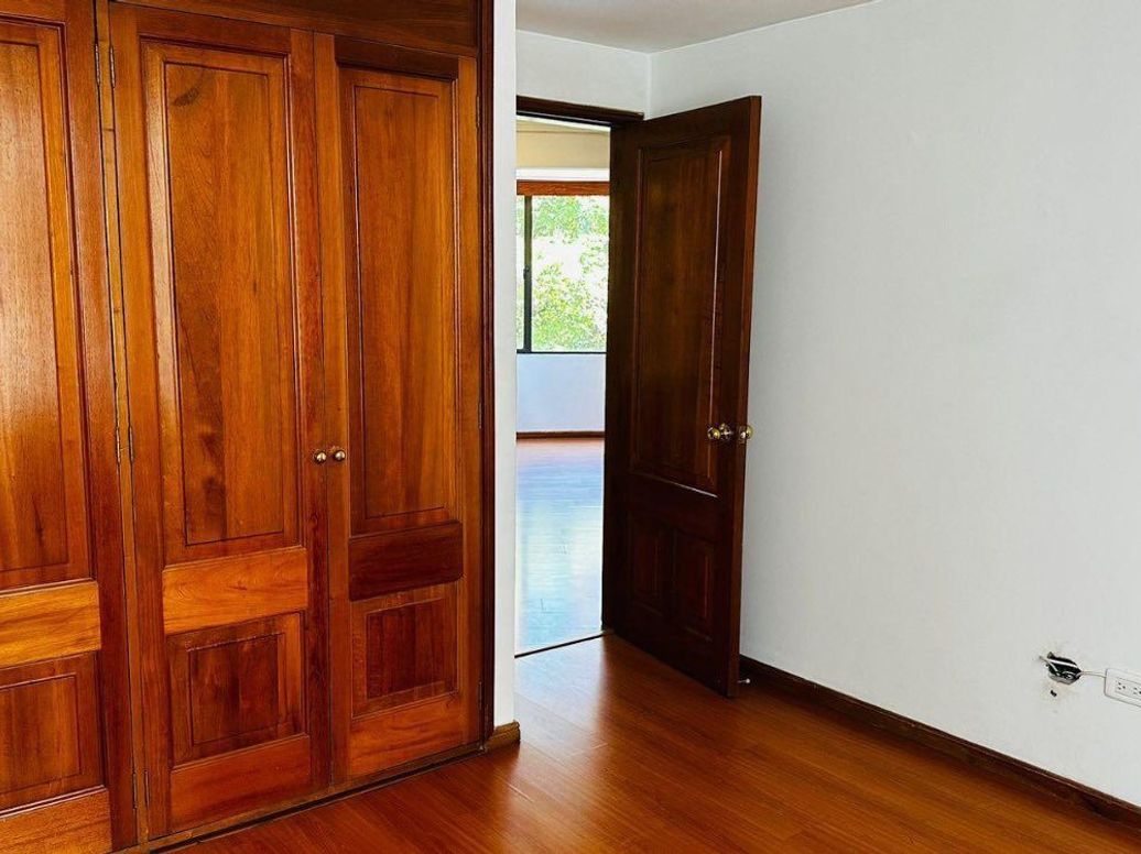 Apartamento de 3 alcobas en venta en Chico Norte Et. Iii, Bogotá, 130 m² · foto 12 de 20