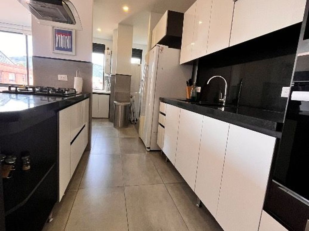 Apartamento de 3 alcobas en venta en San Patricio, Bogotá, 126 m² · foto 19 de 20