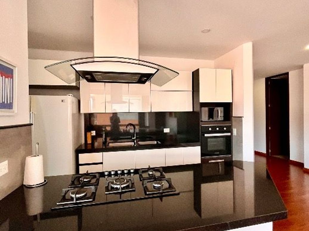 Apartamento de 3 alcobas en venta en San Patricio, Bogotá, 126 m² · foto 16 de 20