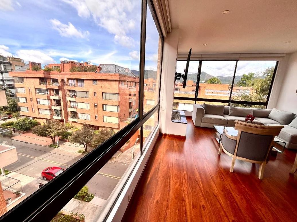 Apartamento de 3 alcobas en venta en San Patricio, Bogotá, 126 m² · foto 9 de 20
