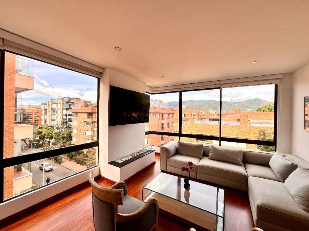 Apartamento de 3 alcobas en venta en San Patricio, Bogotá, 126 m² · foto 8 de 20