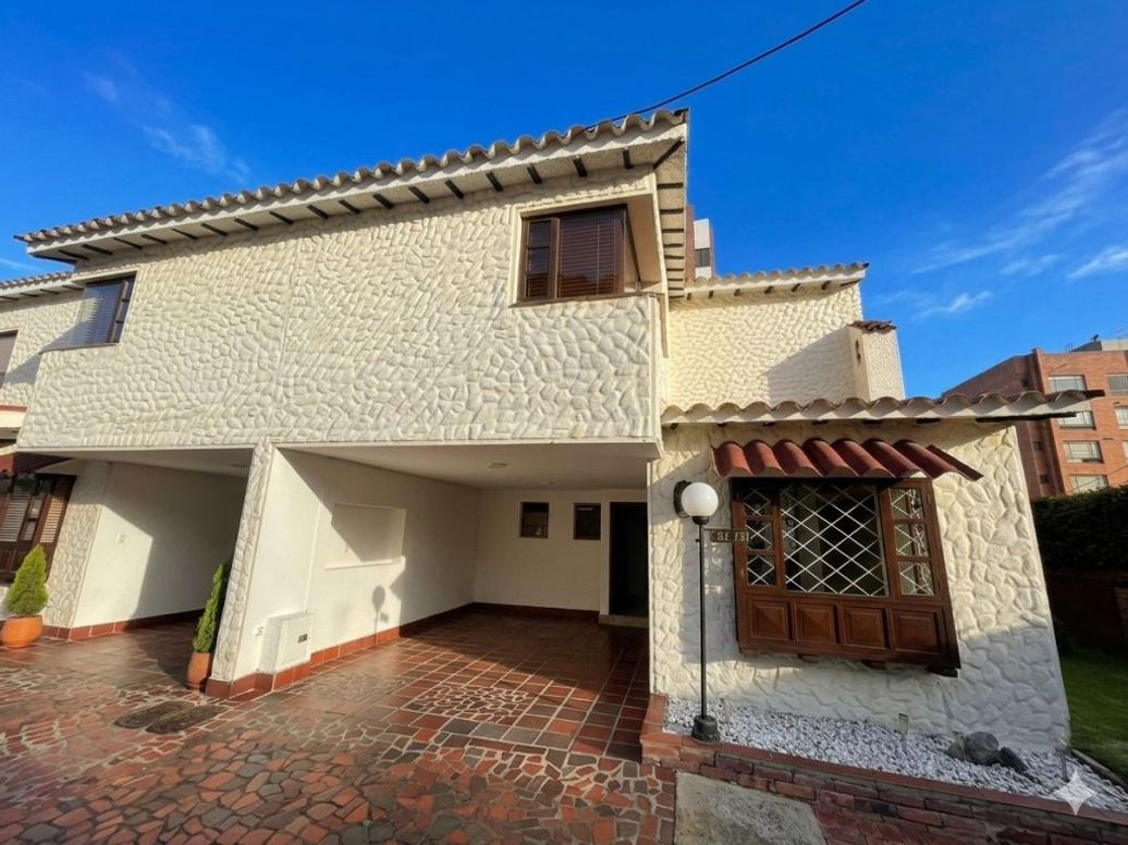 Casa de 4 alcobas en venta en Las Acasias, Bogotá, 159 m² · foto 2 de 20